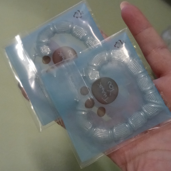 Women's 3" bamboo heart hoop earrings hollow in make silver in color - Picture 6 of 6